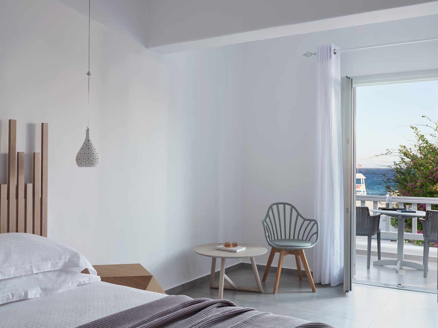 Myconian-Sunrise-Relais---Chateaux-Hotel-Room-12