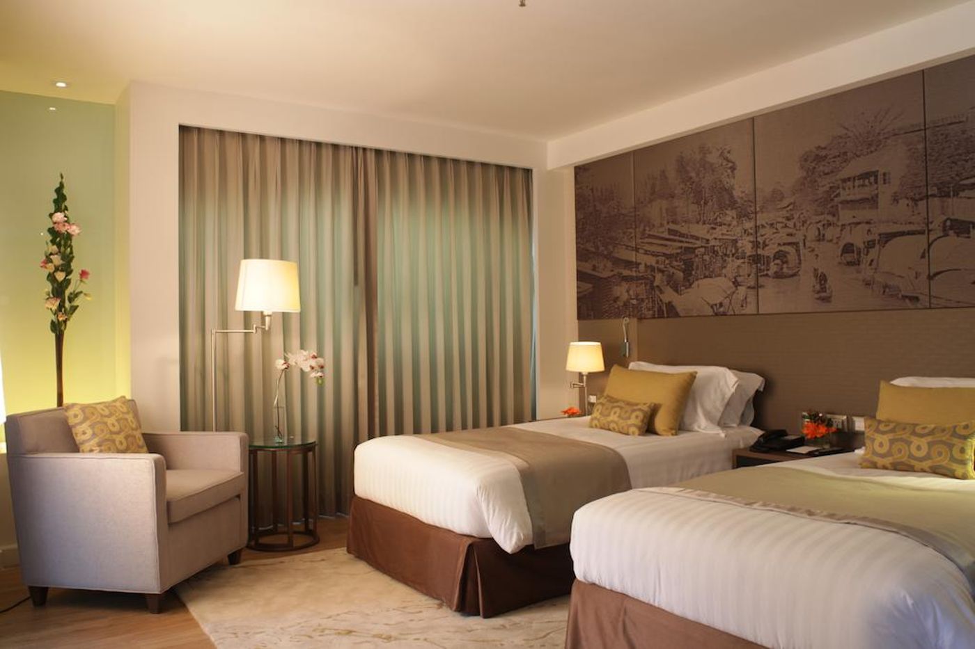 Grand-Diamond-Suites-Hotel-Room-14