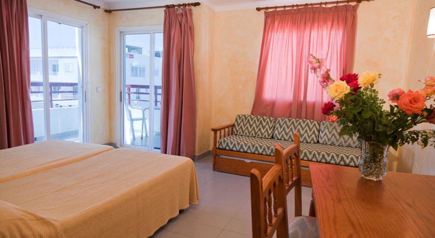 Apartamentos Sol Bay