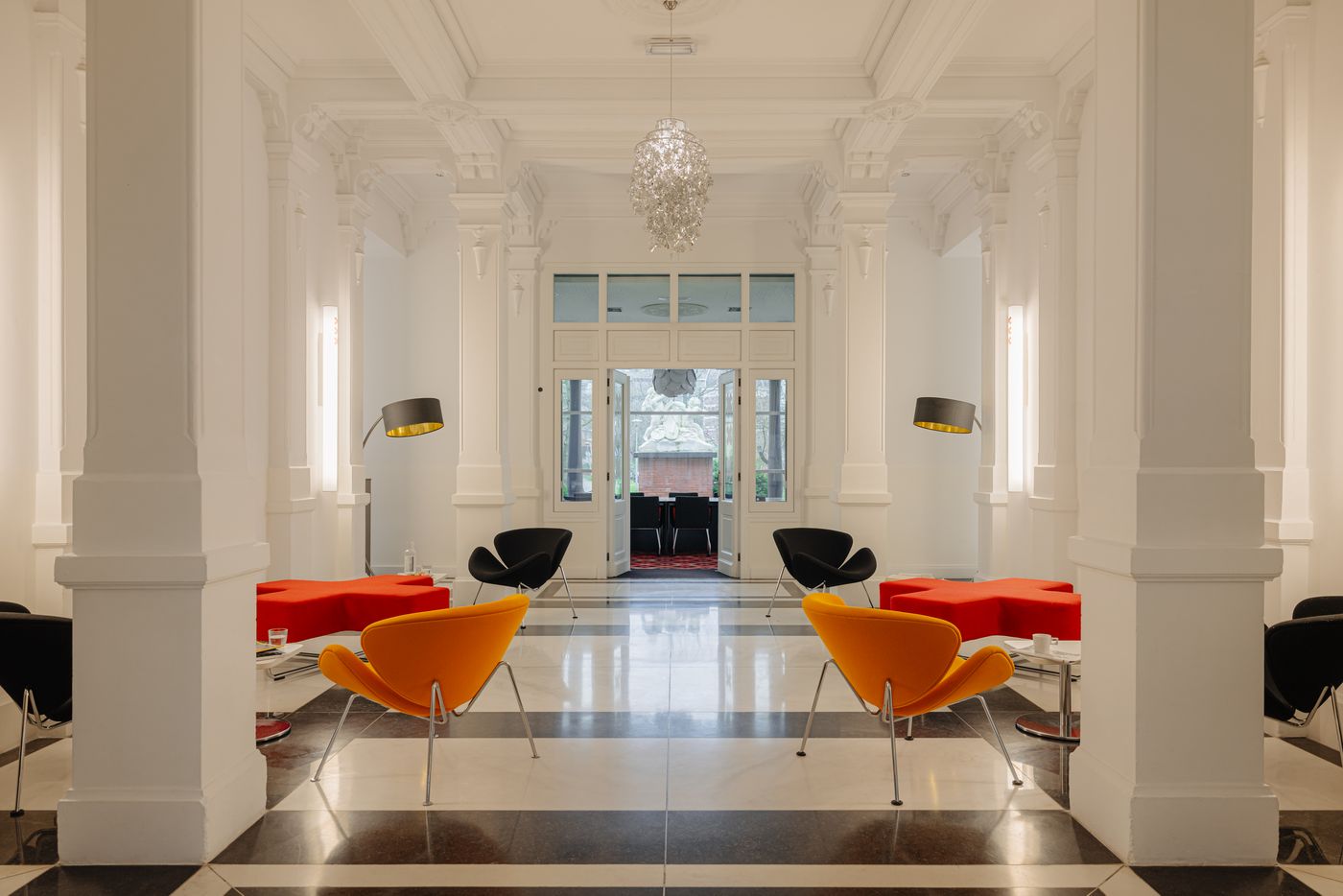 The-Manor-Amsterdam-Lobby-2