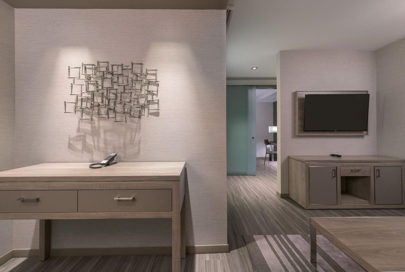 AC-Hotel-Boston-North-Room-24