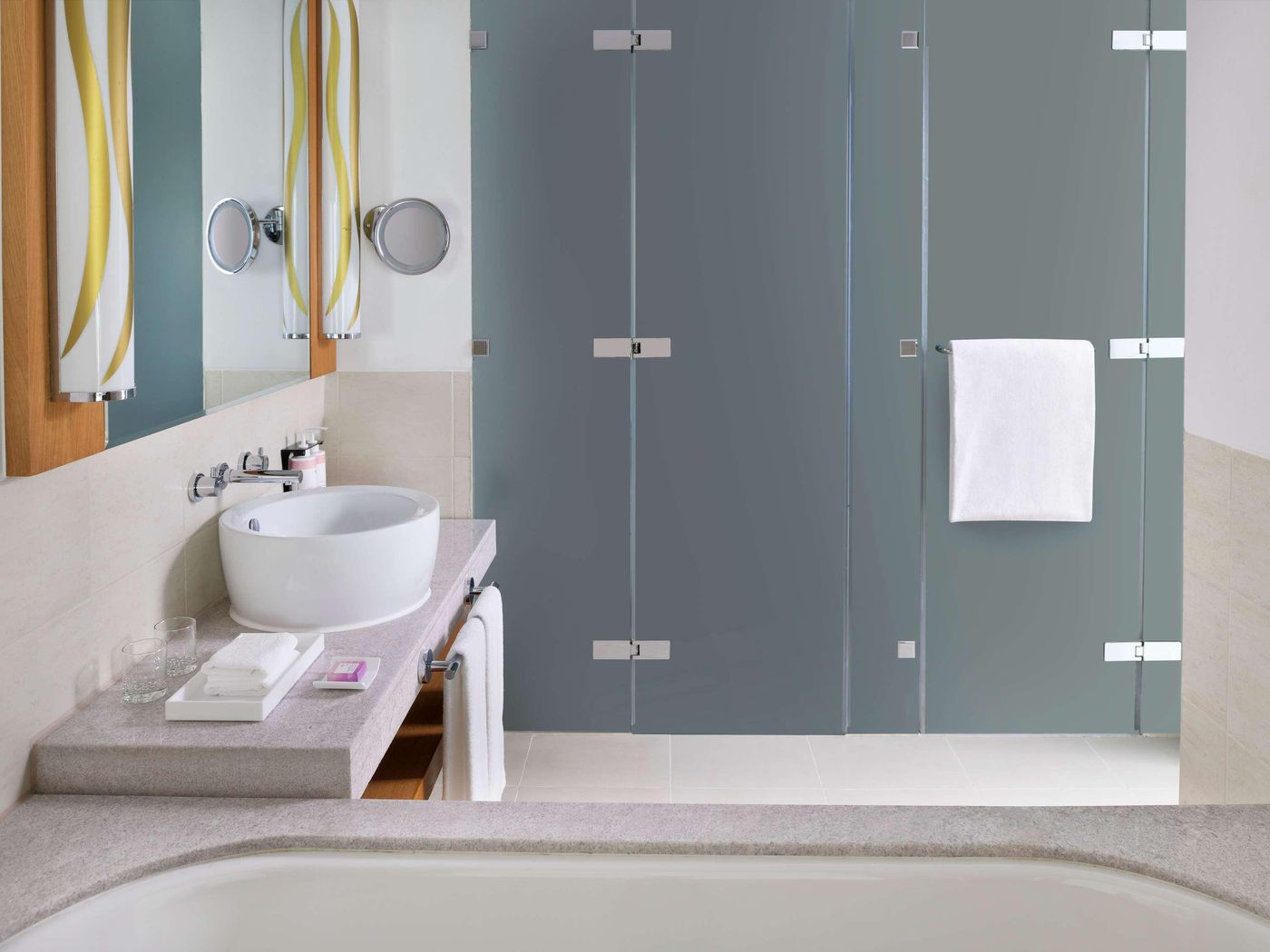 Movenpick-Jumeirah-Beach-Room-83