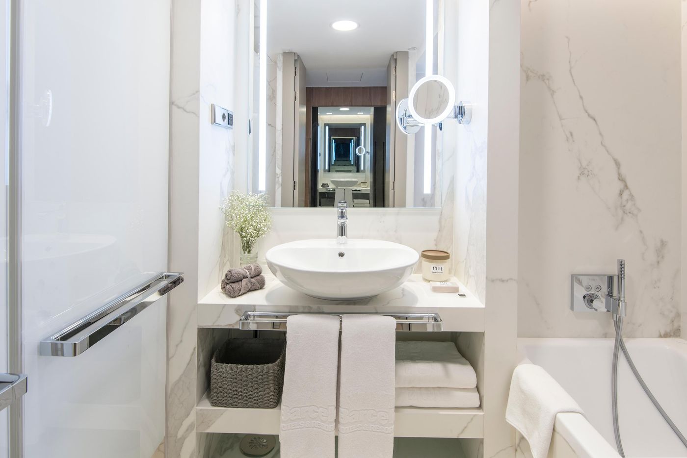 Barcelo-Emperatriz-Room-45