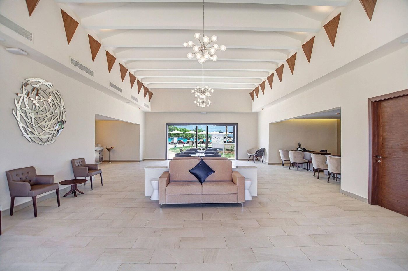 Hideaway-At-Royalton-Negril-Lobby-75