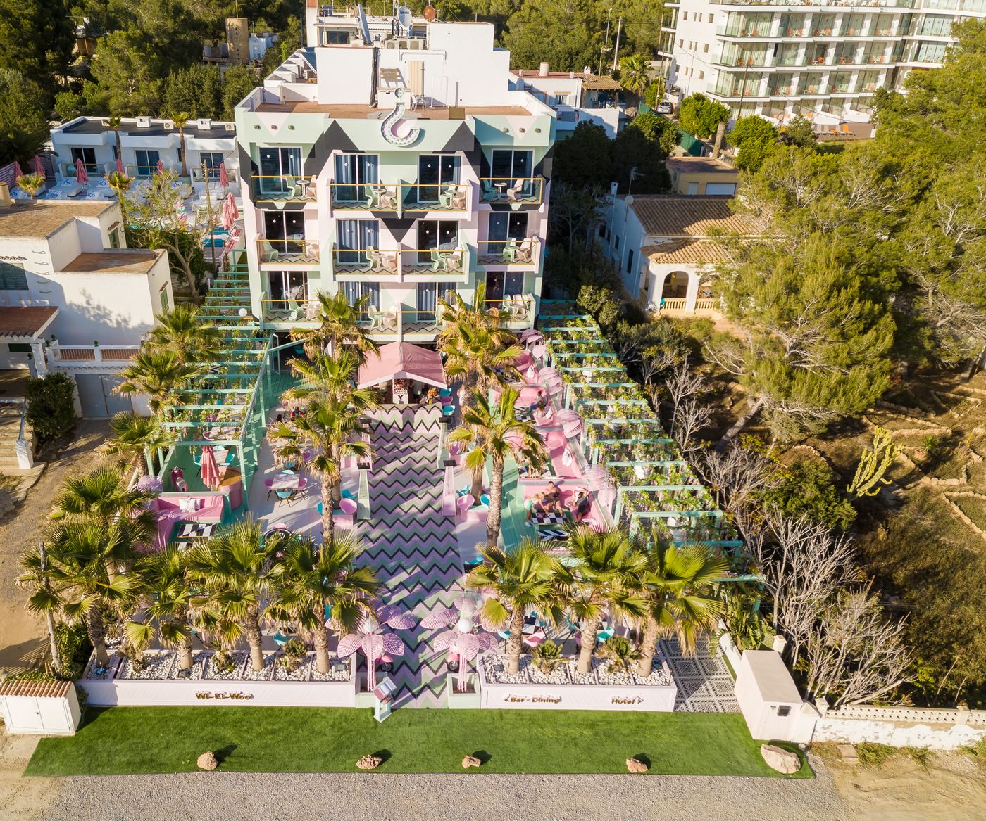 Wi-Ki-Woo-Hotel-Ibiza---Adults-Only-General-view-17