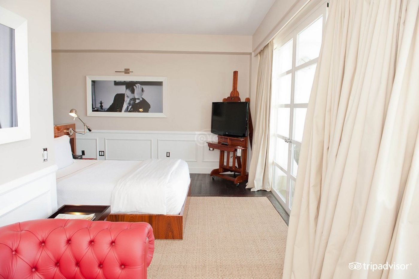 Cameo-Beverly-Hills-Room-38