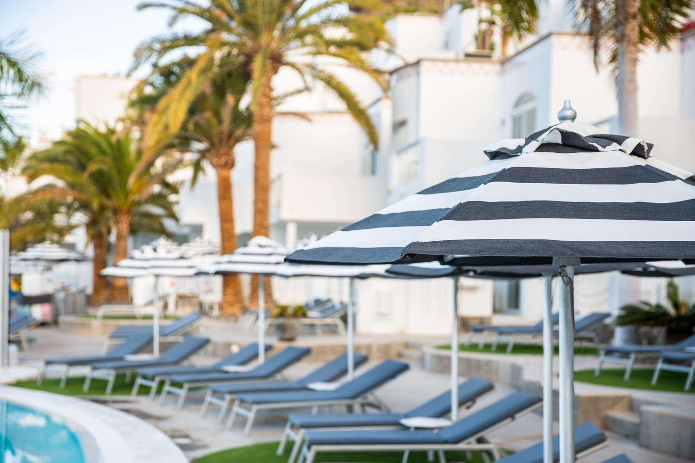 Marina-Bayview---Adults-Only-Pool-71