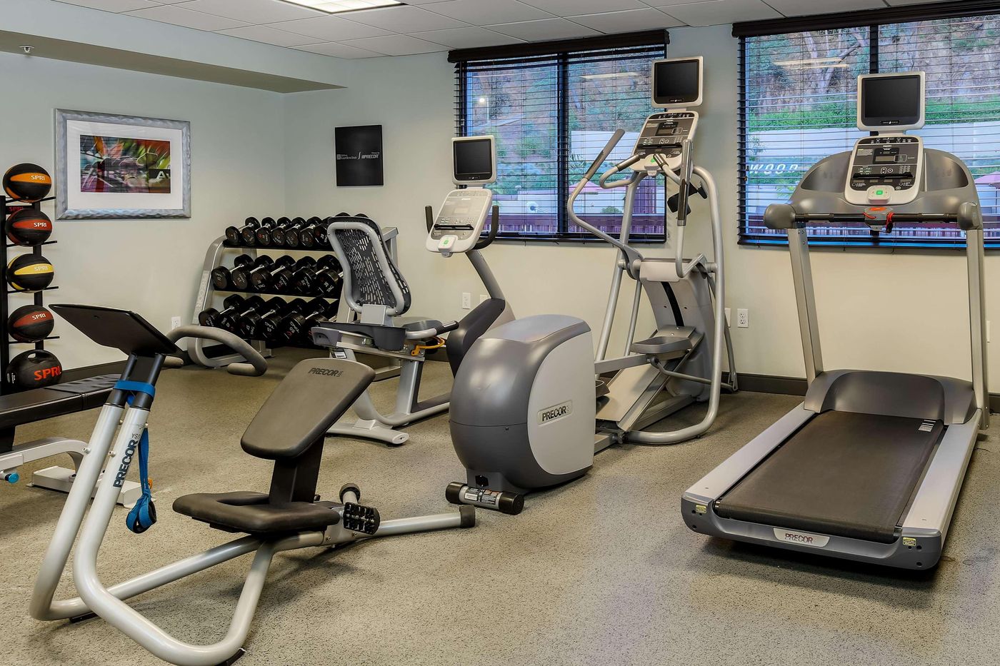 Hilton-Garden-Inn---Los-Angeles-Hollywood-Sports-and-Entertainment-34