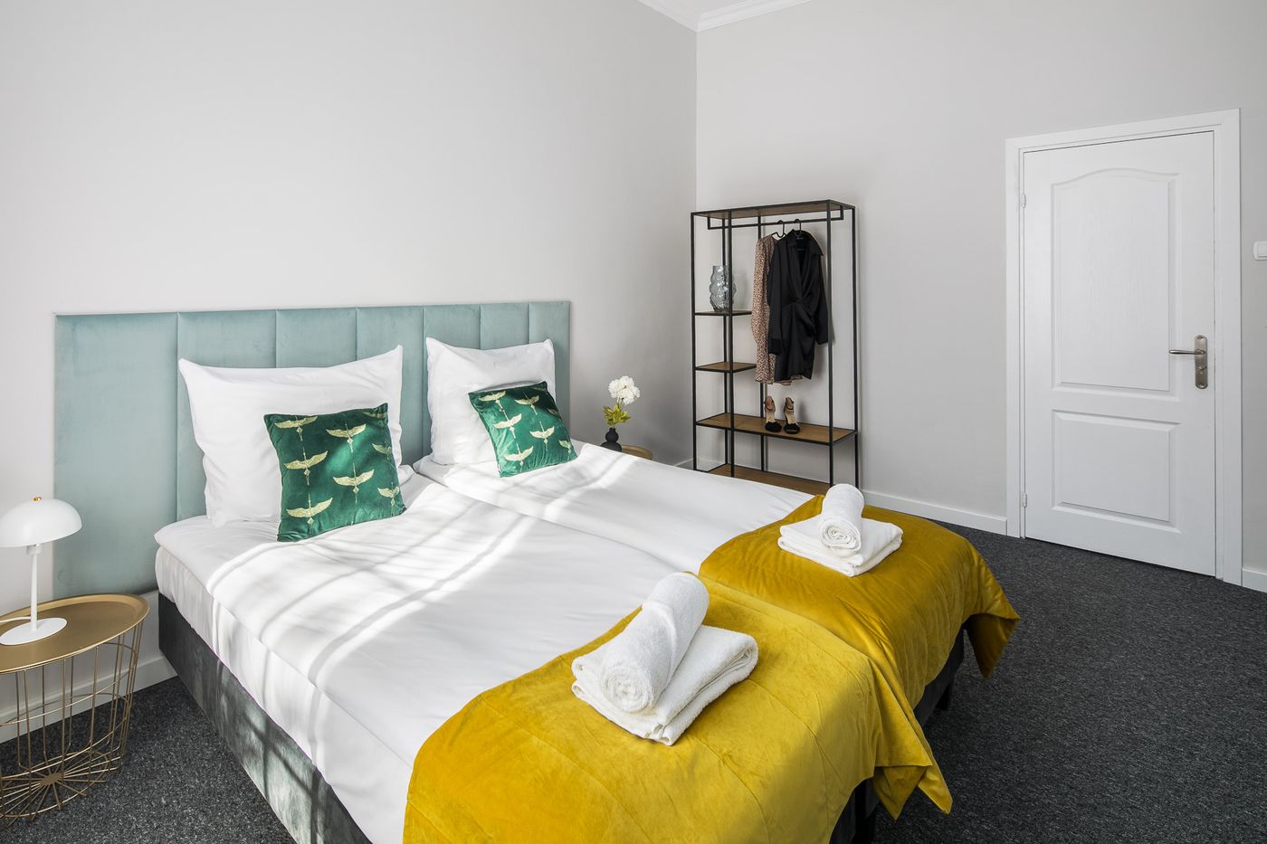 Green-Avenue-Apartments-Room-15