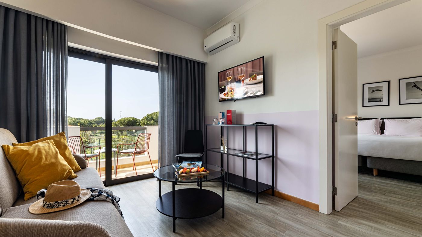 The-Magnolia-Hotel-Room-32