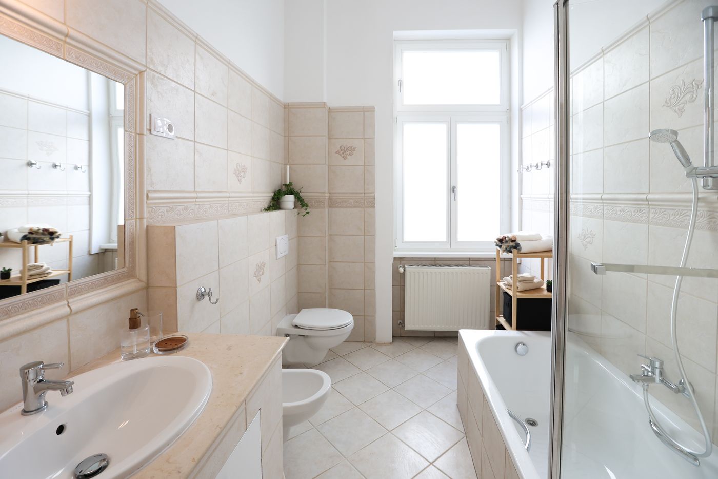 Mirage-Medic-Hotel-Room-16