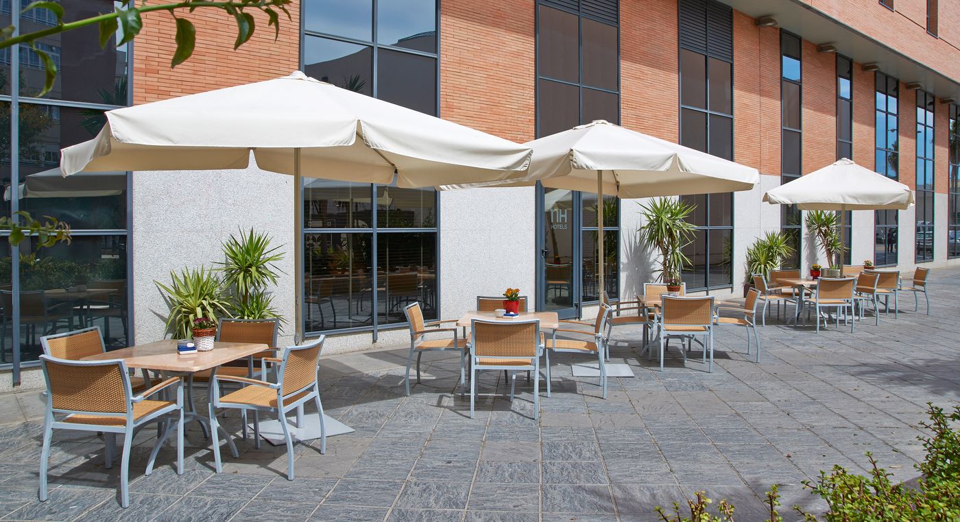 NH-Ciudad-de-Almeria-Terrace-2