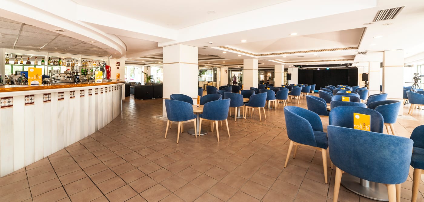 Globales-Cala------n-Blanes-Bar-22