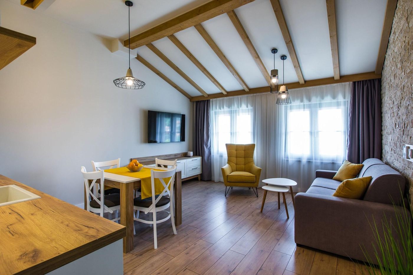 Hillhouse-Plovdiv-Room-44