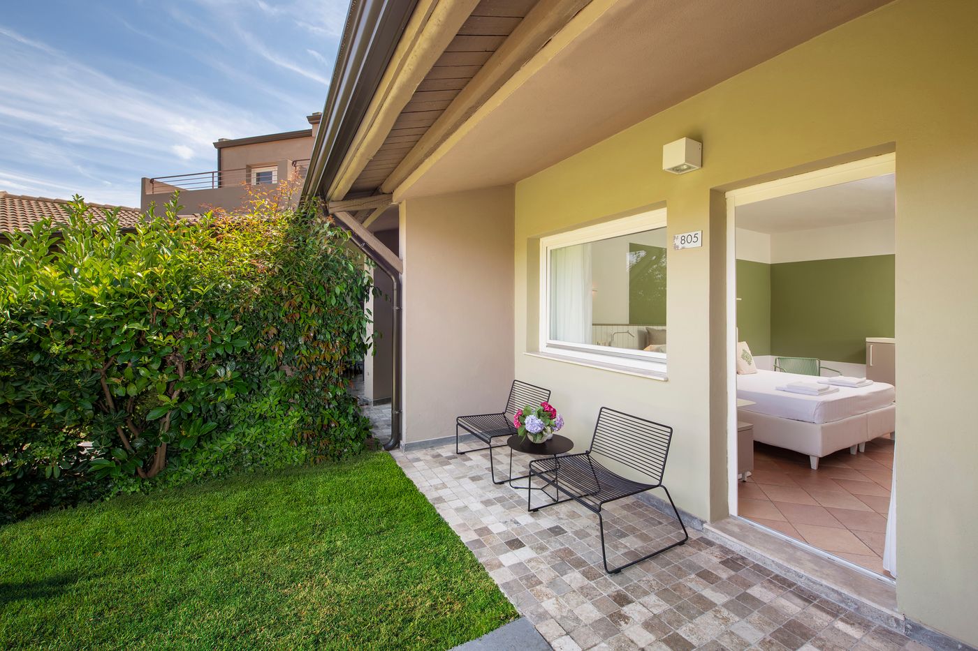 Chia-Laguna---Hotel-Village-Room-13