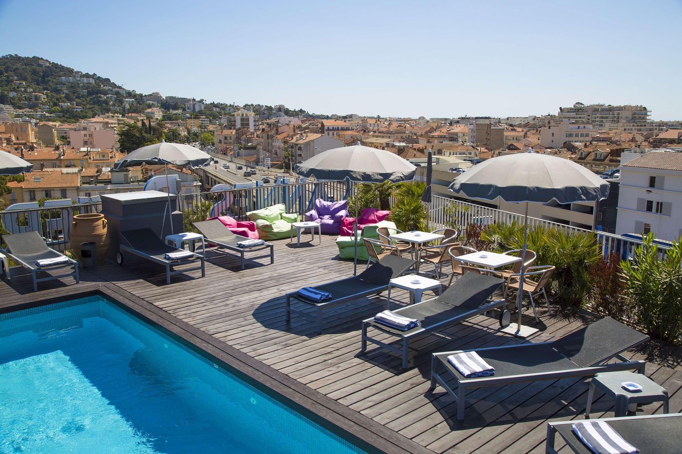 Best-Western-Plus-Cannes-Riviera---Spa-Pool-2