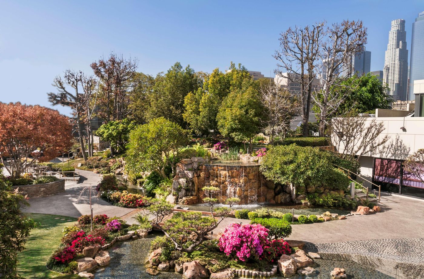Doubletree-by-Hilton-Los-Angeles-Downtown-General-view-58