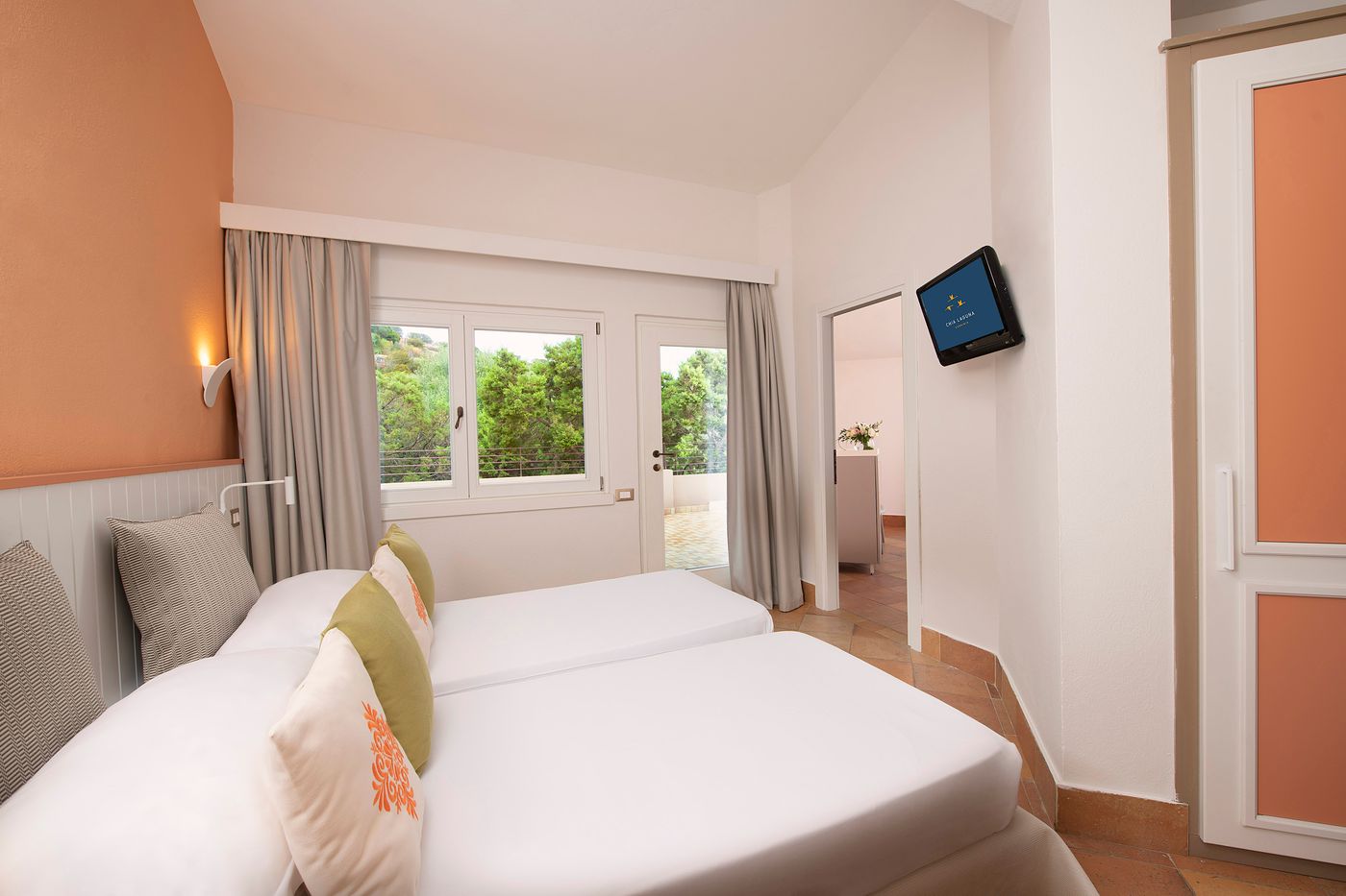 Chia-Laguna---Hotel-Village-Room-26