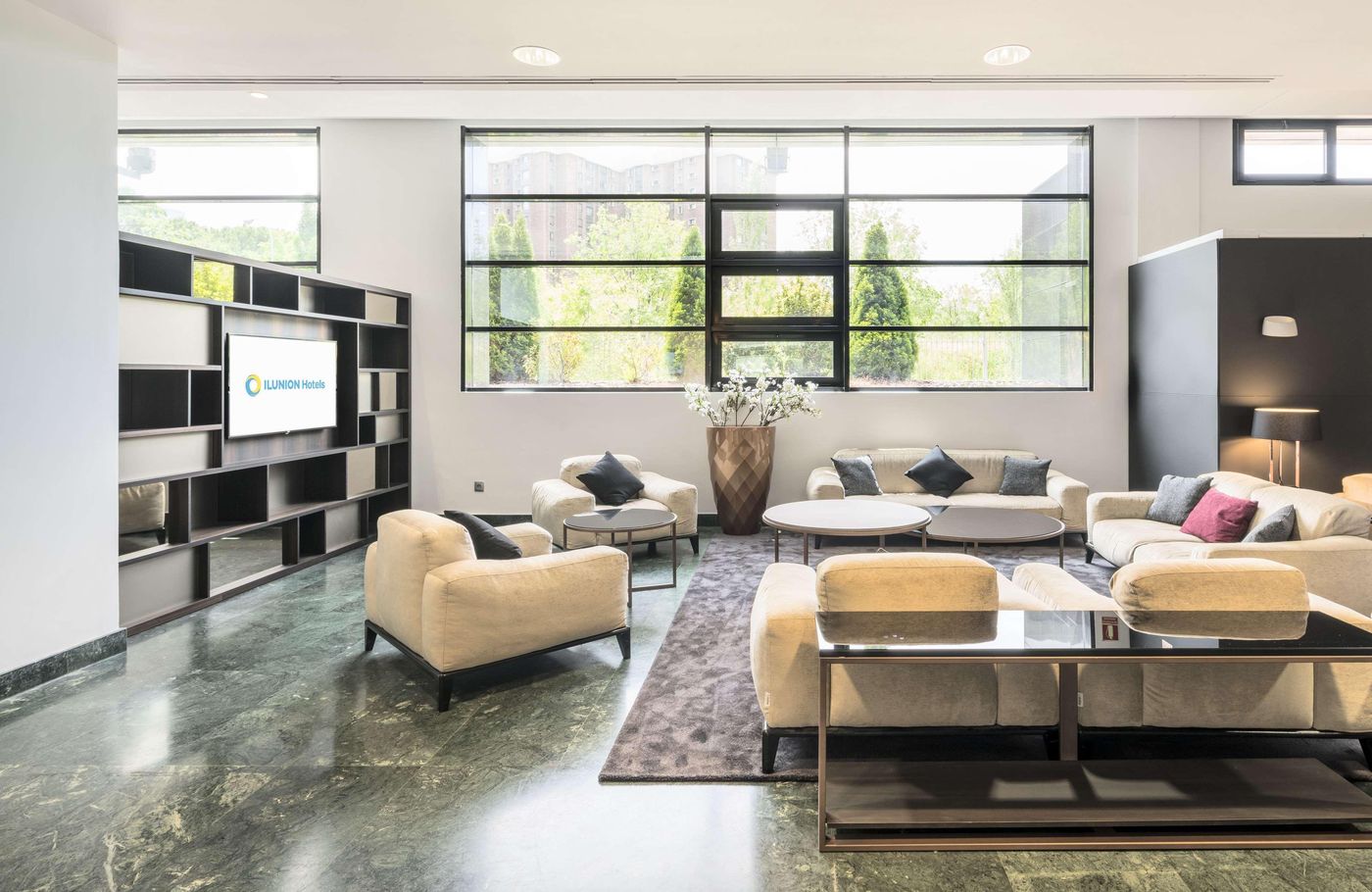 Ilunion-Pio-XII-Lobby-15