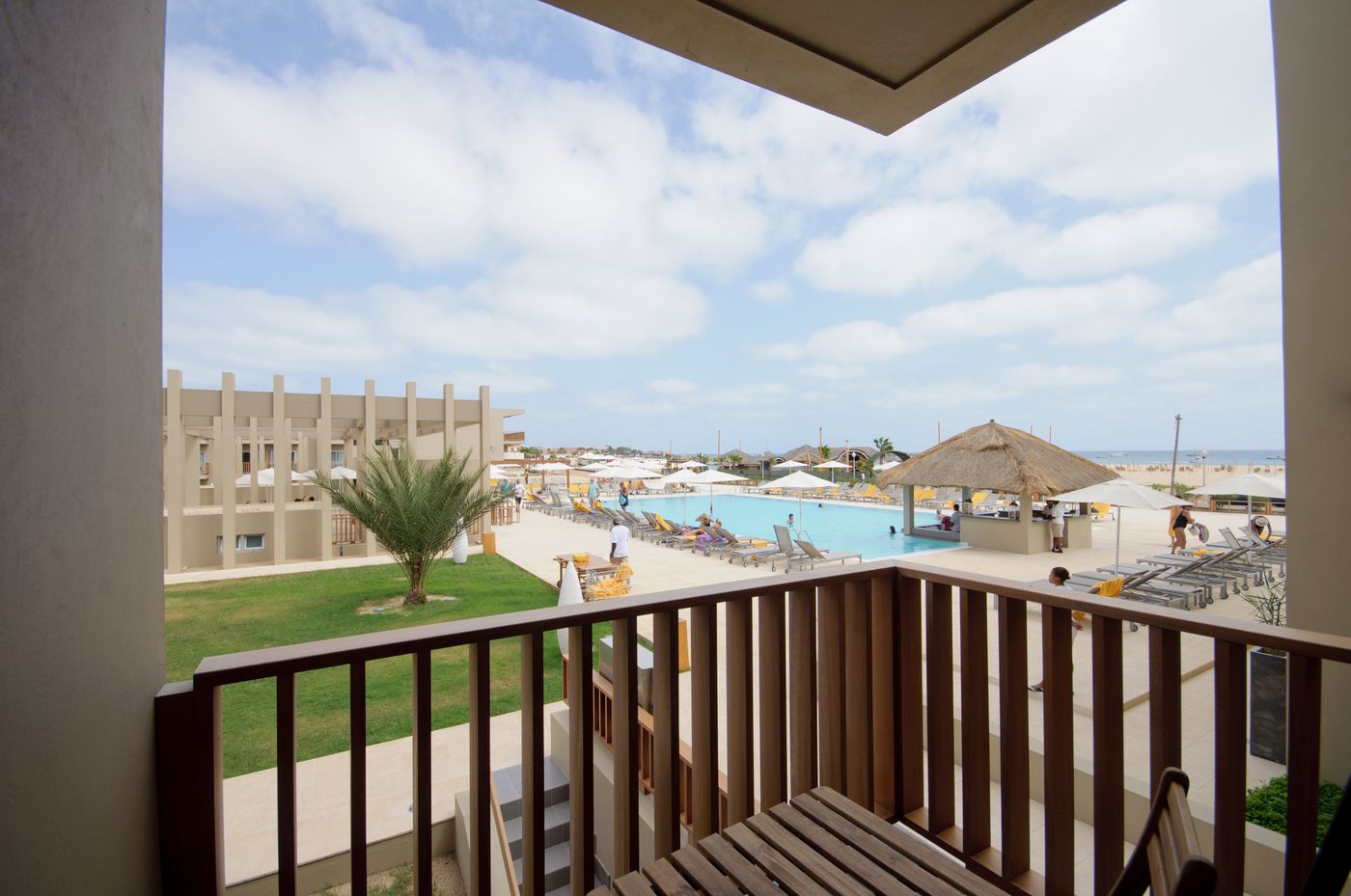 Oasis-Salinas-Sea-Room-12