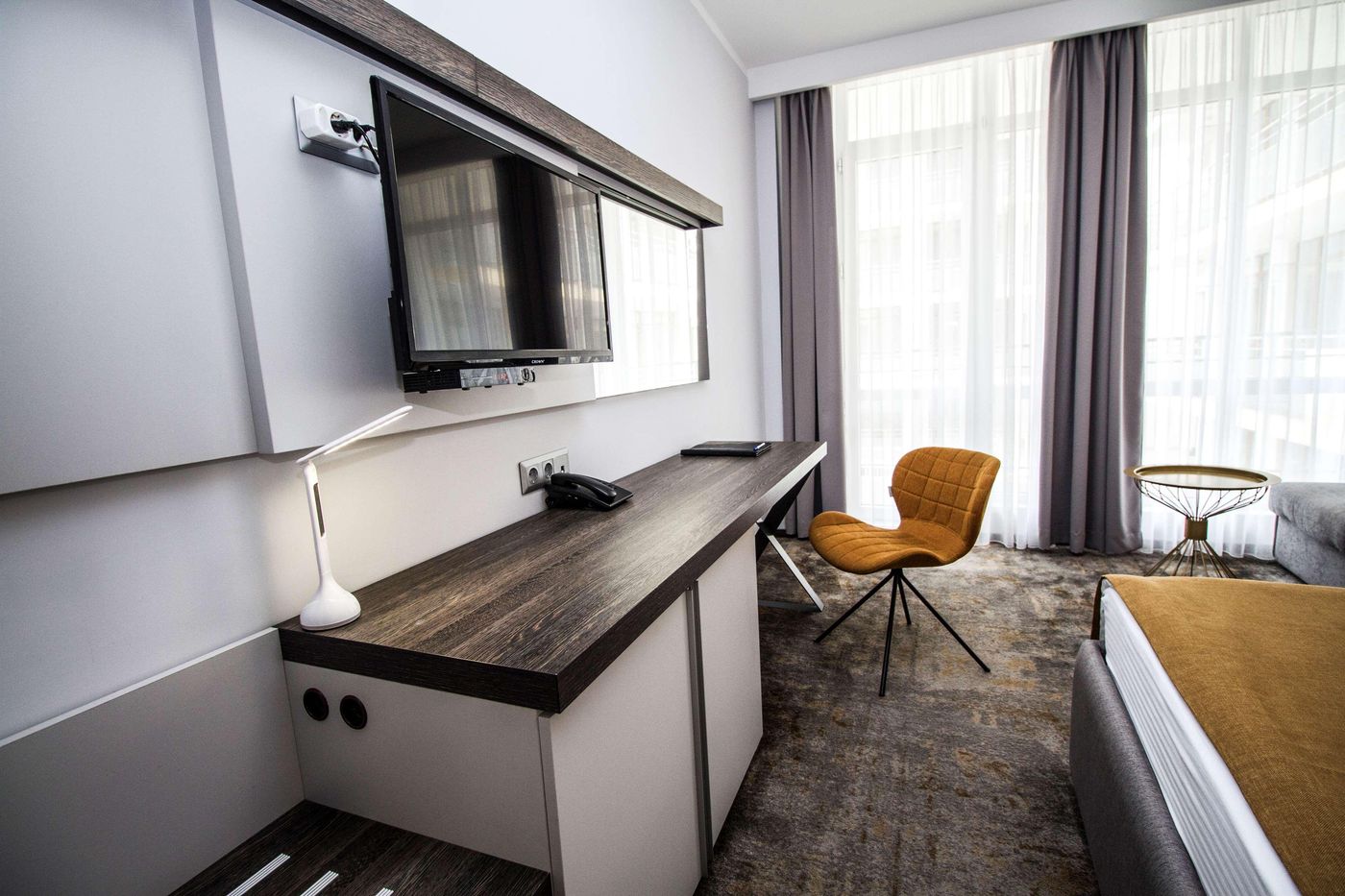 Best-Western-Plus-Premium-Inn-Room-19