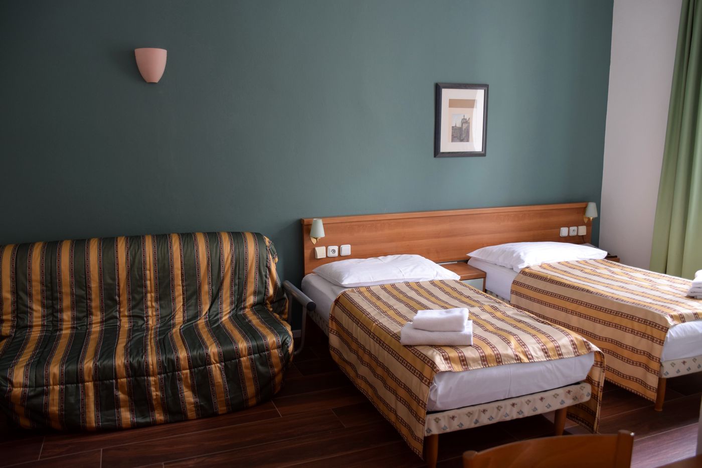 Hotel-Residence-Select-Room-6