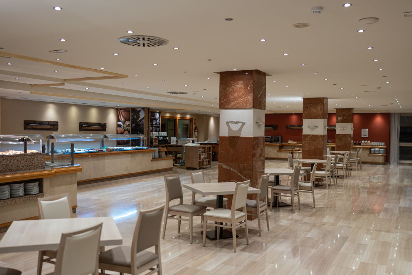 THB-Los-Molinos-Class-Restaurant-50