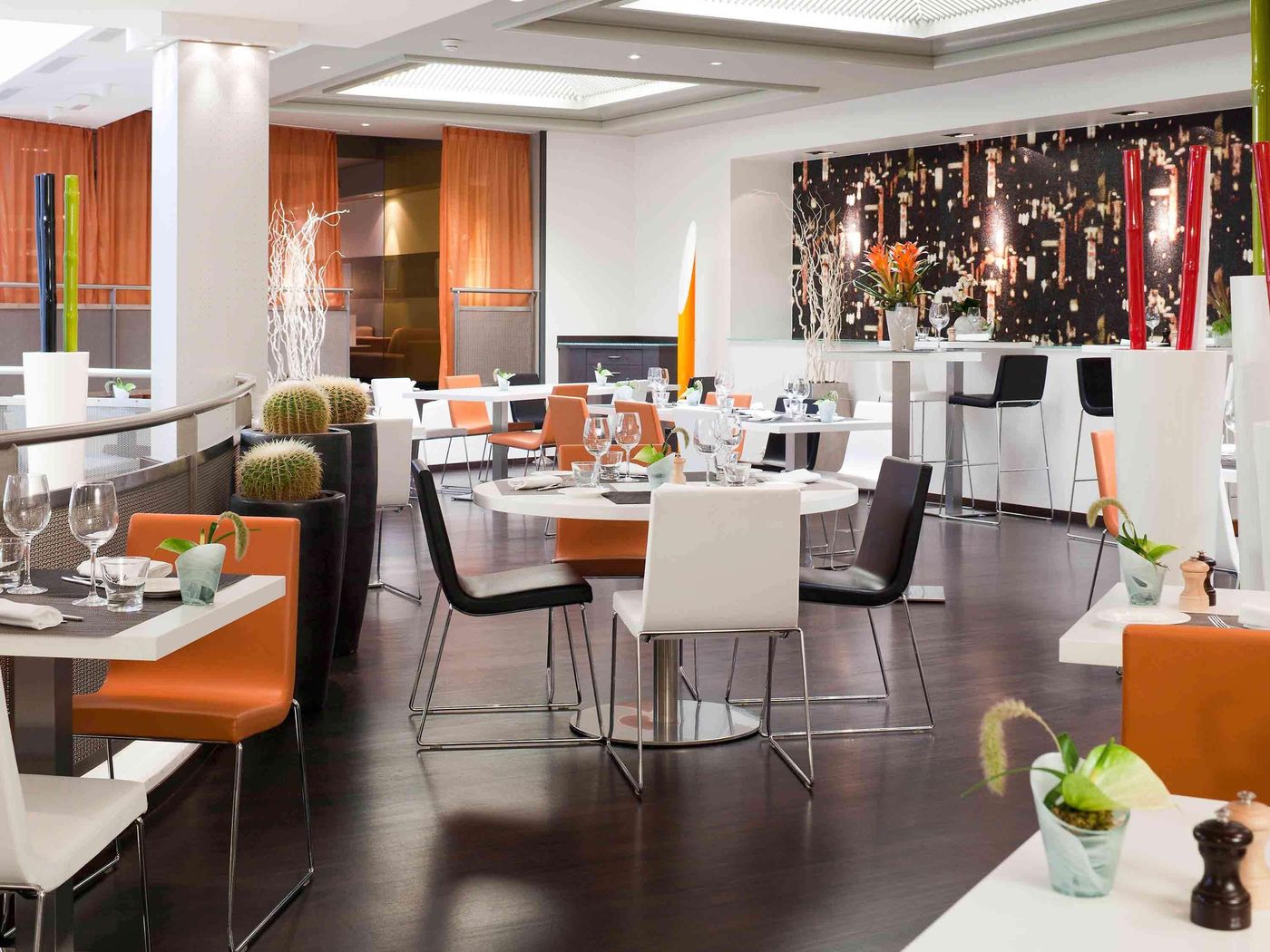 Novotel-Geneve-Centre-Restaurant-9