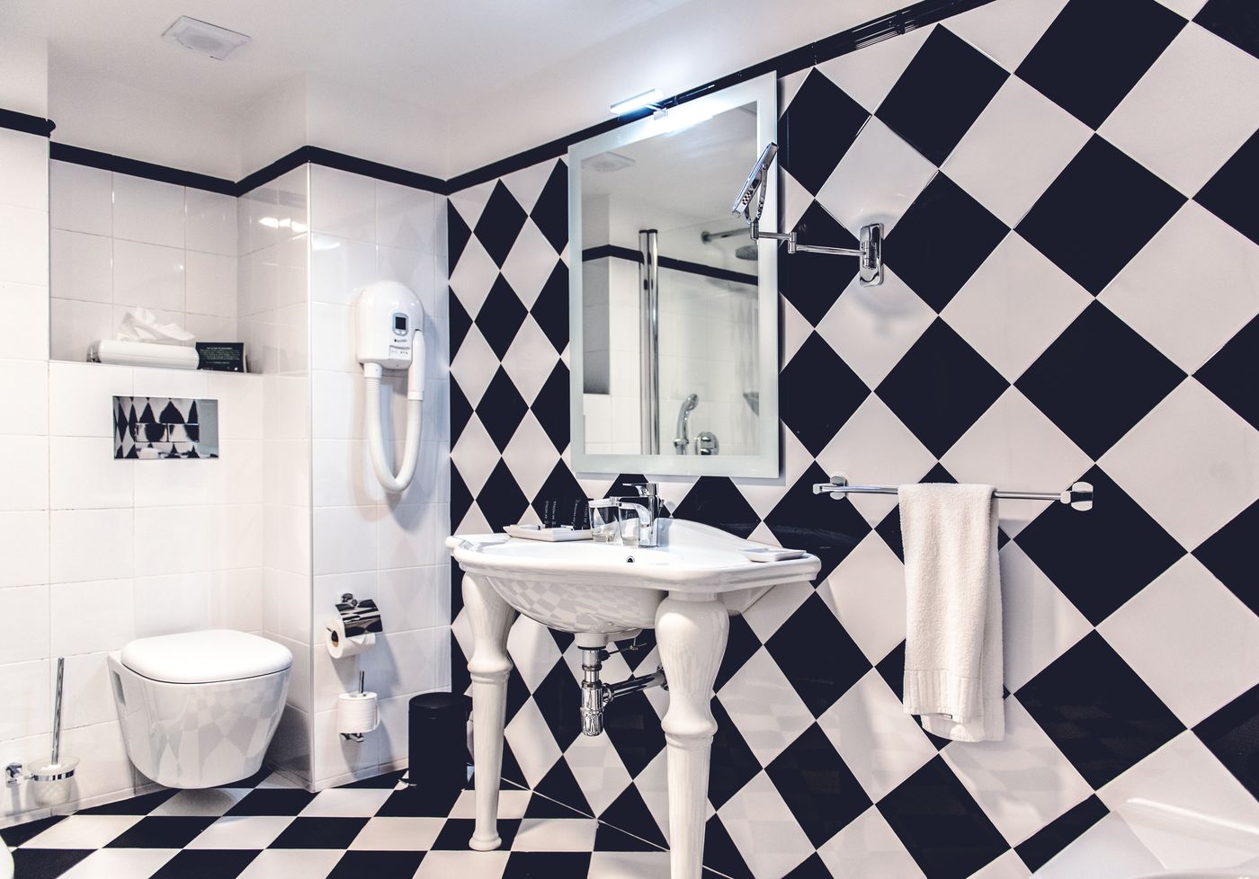 New - Ax - The Victoria Hotel