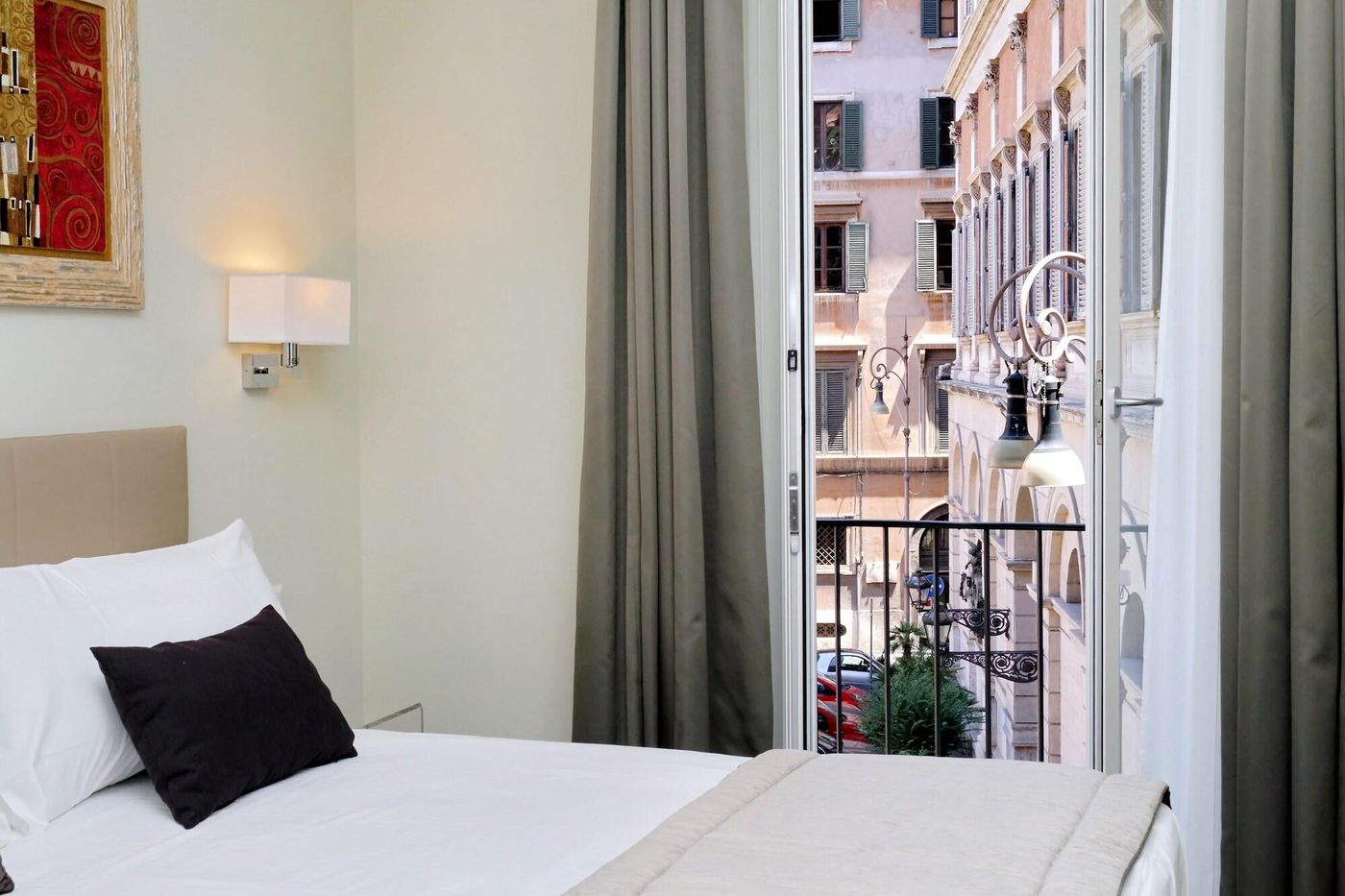 Piazza-Venezia-Grand-Suite-Room-24