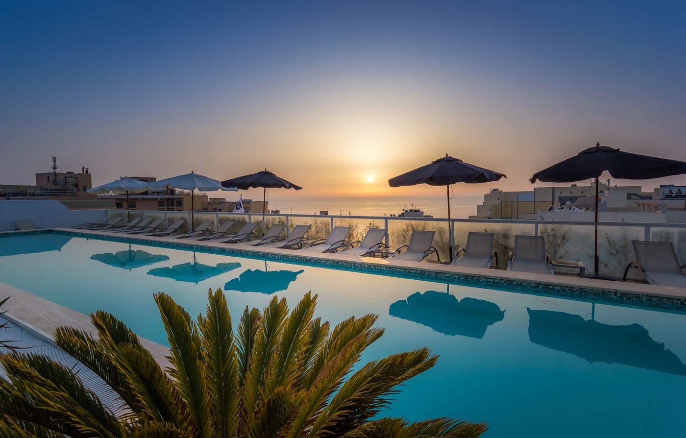 The-George--Urban-Boutique-Hotel-Pool-1