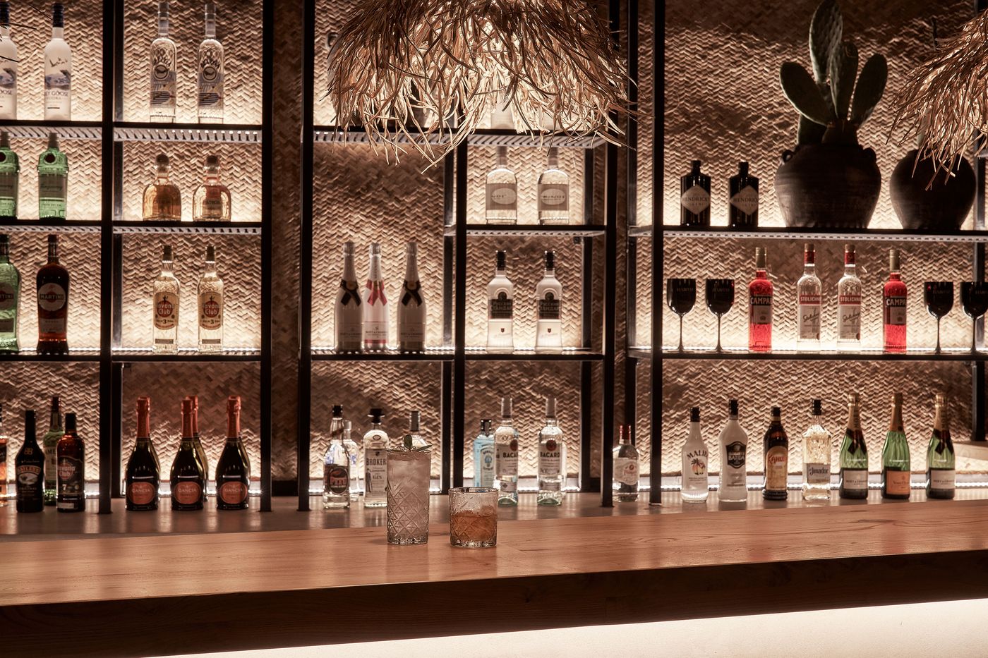 Amyth-of-Mykonos-Hotel-Bar-25