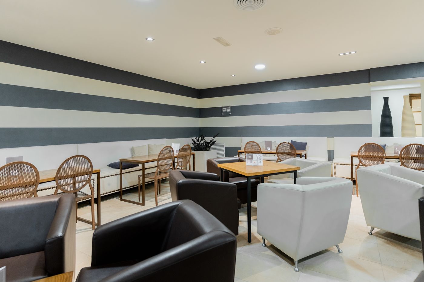 Minura-Cala-Galdana---Apartamentos-D-Aljandar-Bar-80