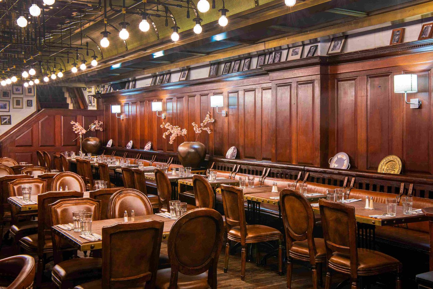 Holiday Inn Manhattan-Financial District 9