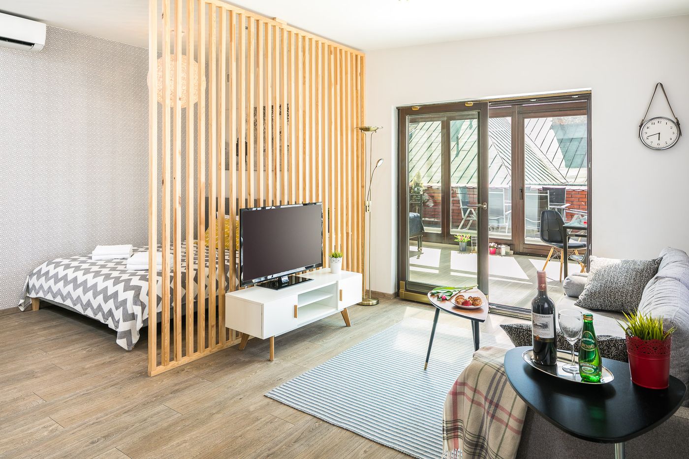 7-Koron-Apartments-Room-16