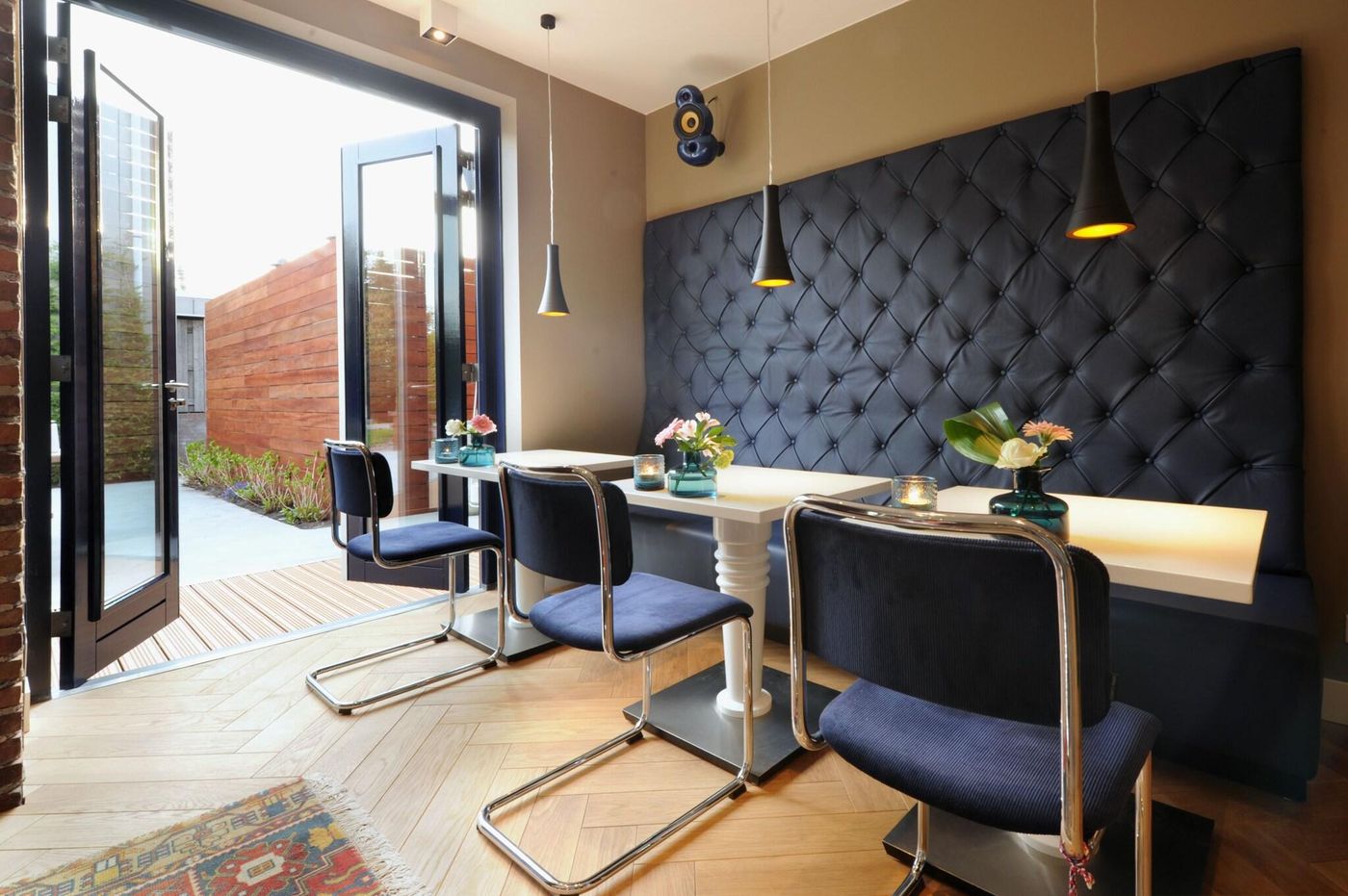 Blue-Mansion-Hotel-Restaurant-4