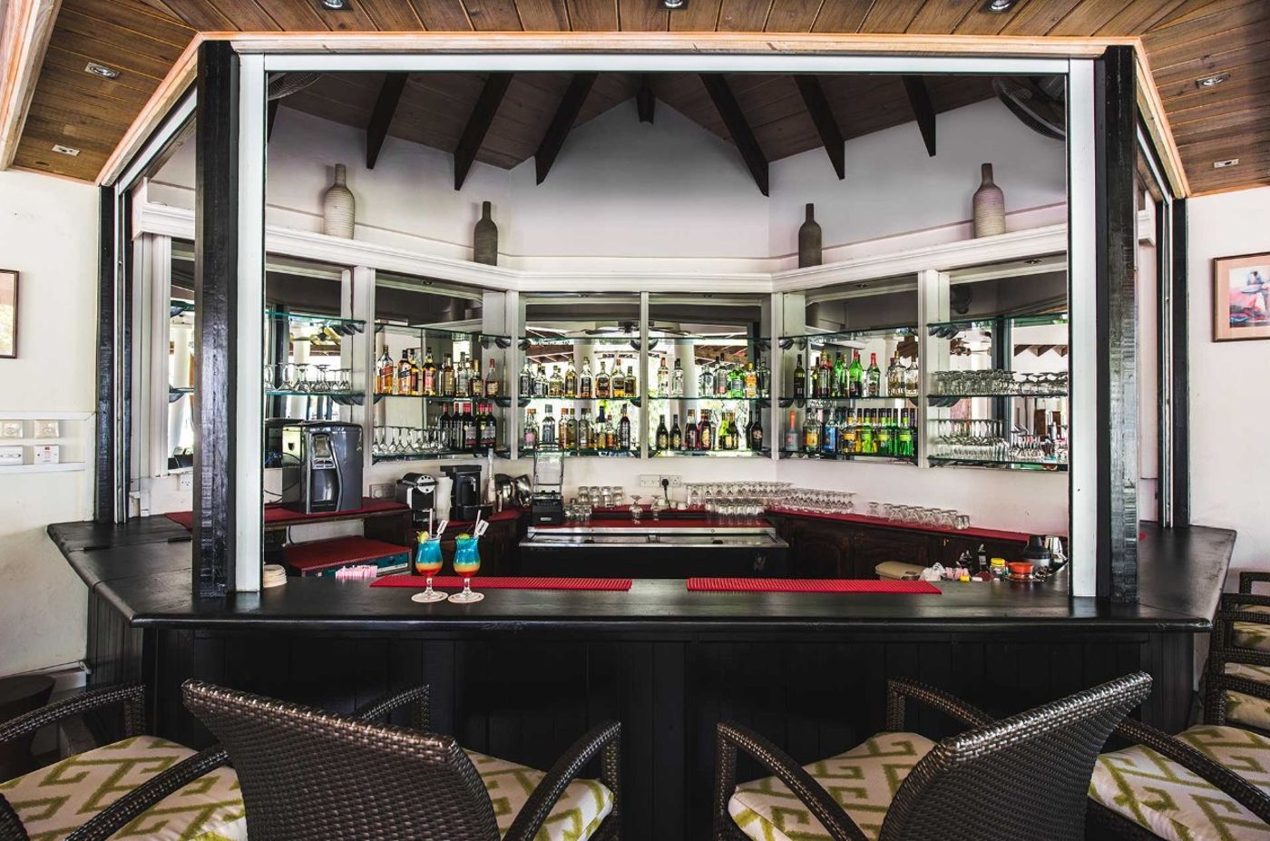 Coyaba Beach Hotel 19.06.25