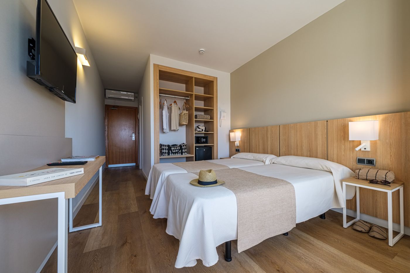 California-Garden-Room-17