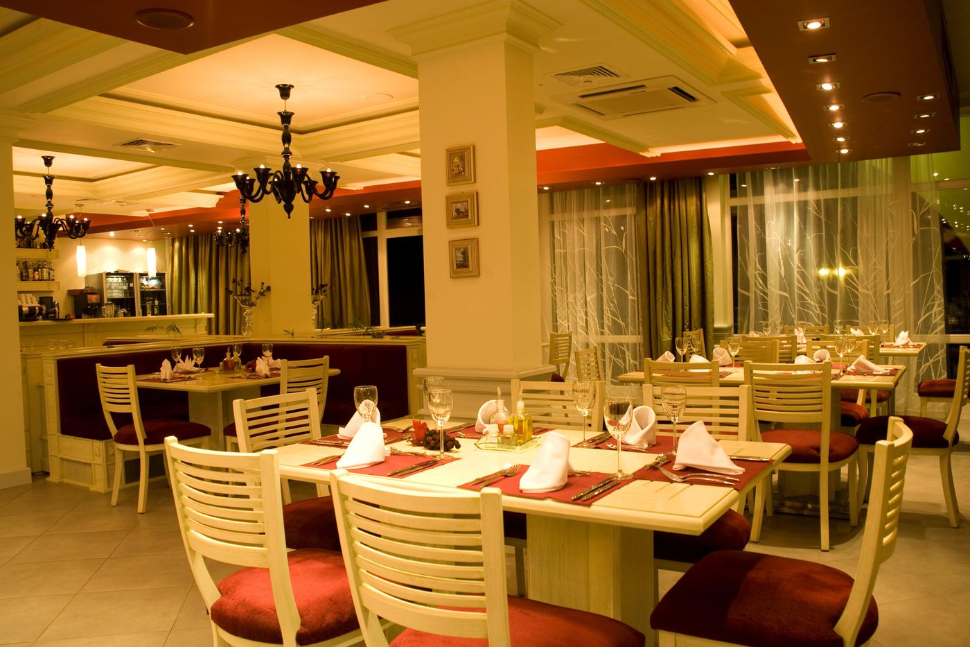 Sunset-Resort-Restaurant-56