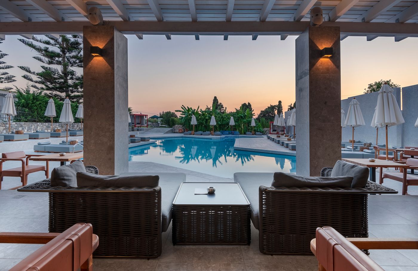 Diamond-Apartments-Bar-5