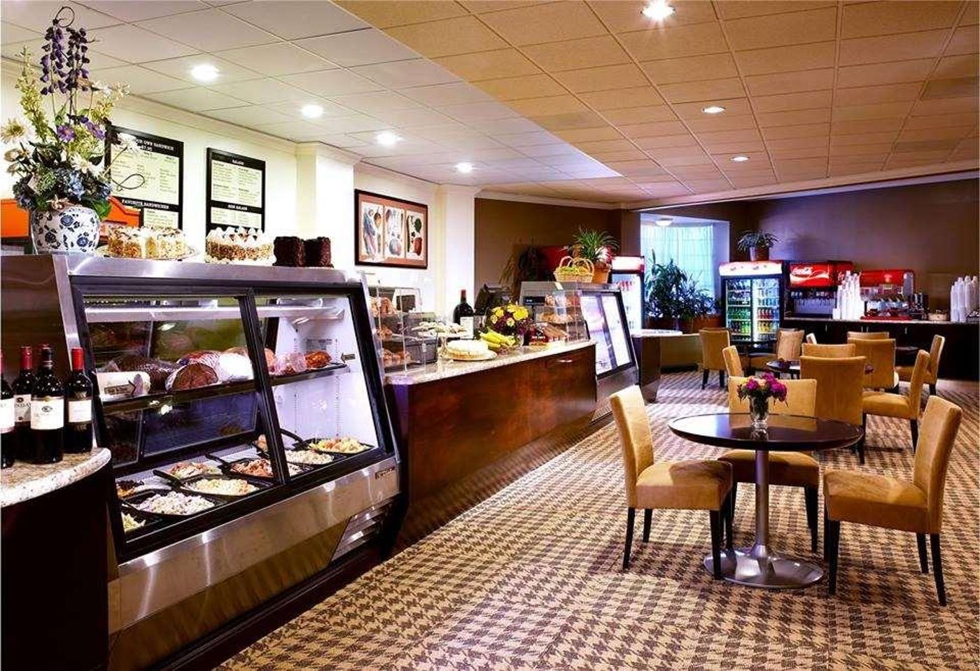 Anaheim-Majestic-Garden-Hotel-Restaurant-27