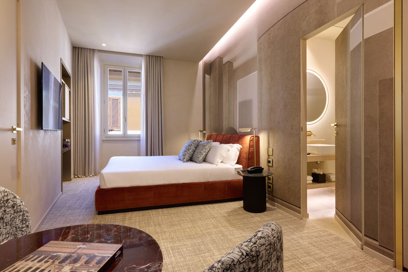 Borghese-Contemporary-Hotel-Room-15