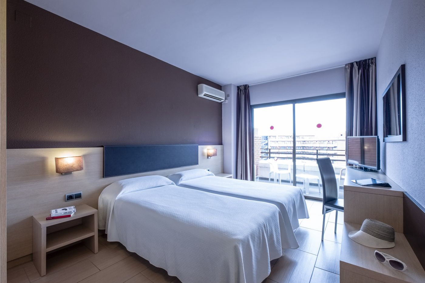 California-Garden-Room-23