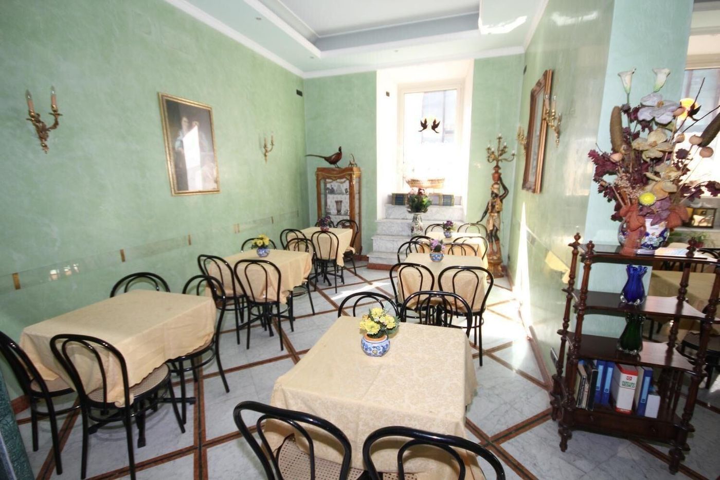 Hotel-Marisa-Restaurant-14