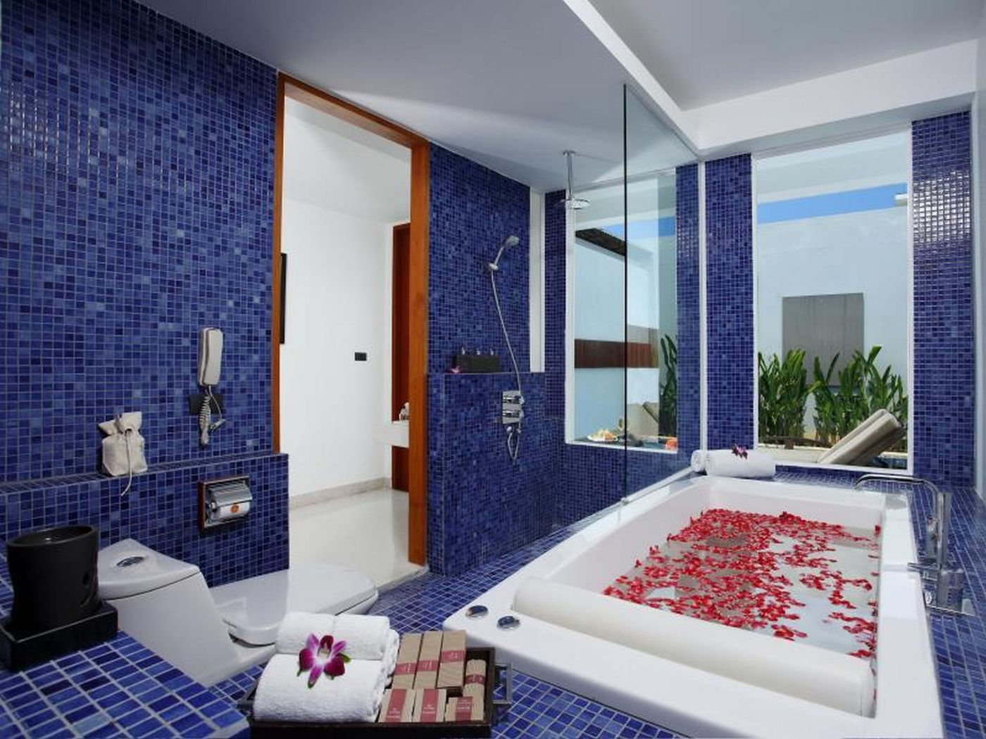 La-Flora-Resort-and-Spa-Patong-Room-44