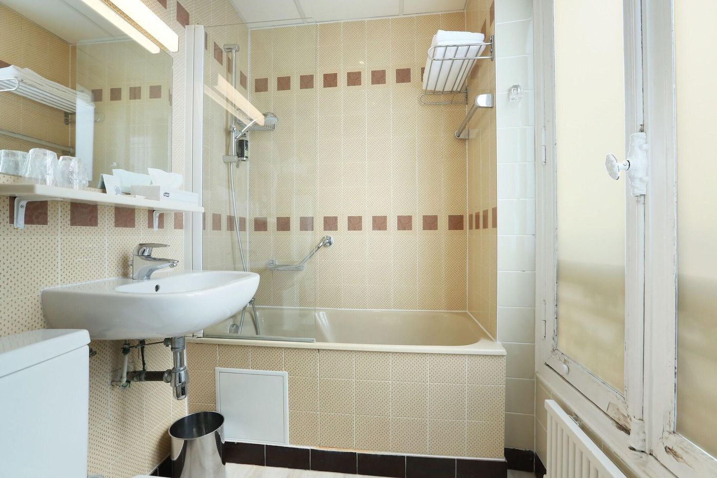 Hotel-du-College-de-France-Room-20