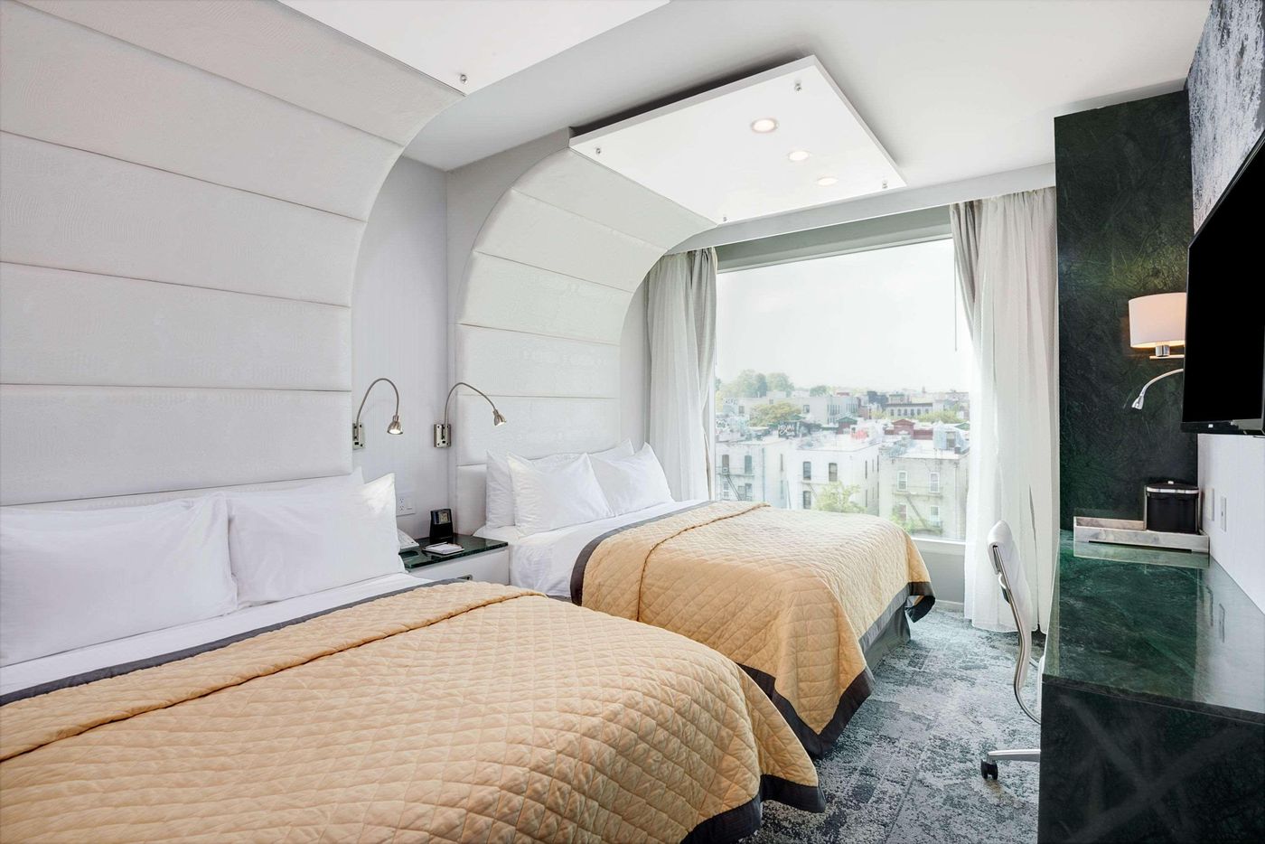 Wyndham-Garden-Brooklyn-Sunset-Park-Room-5