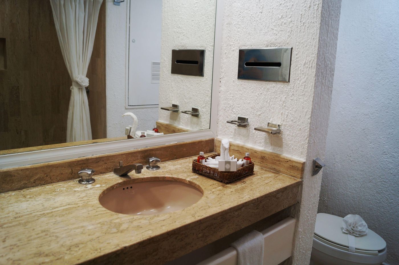 Solymar-Beach-Resort-Room-31