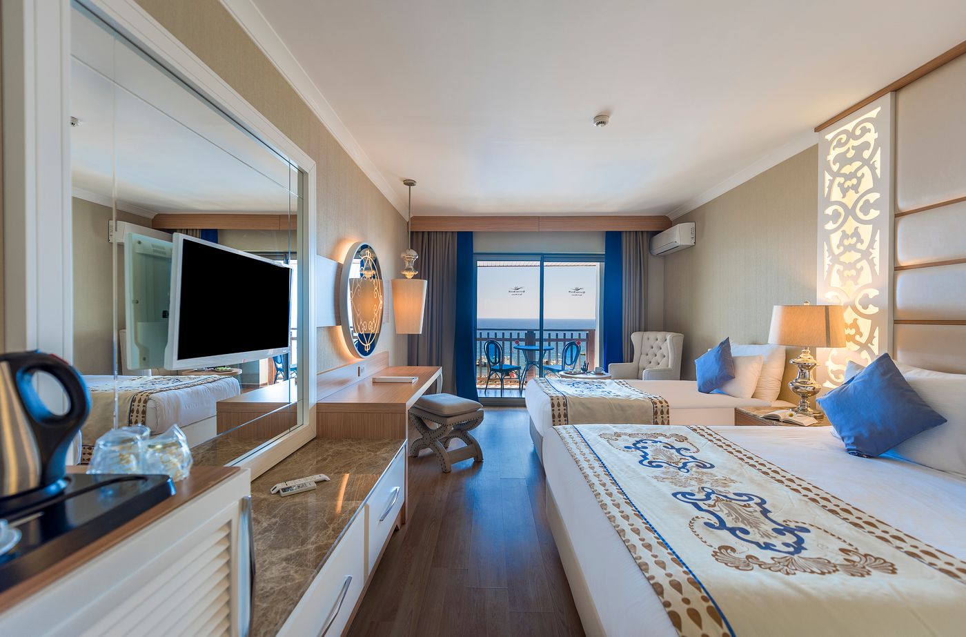 Quattro-Beach-Spa---Resort-Hotel-Room-29