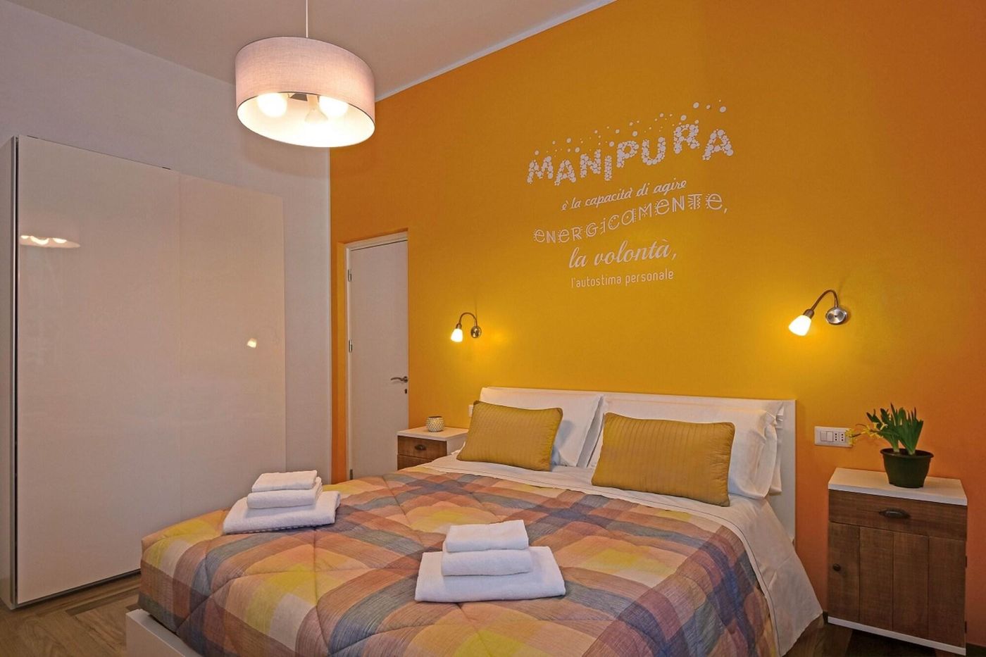 Allegras House Caracciolo-Italy-ROME-Room-9